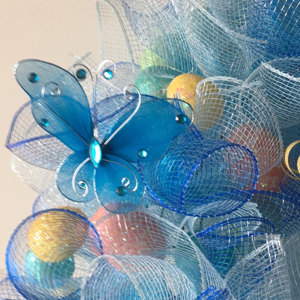 Spring Daffodil Bunny Butterfly Fun Mesh Wreath - Picture 6 of 8